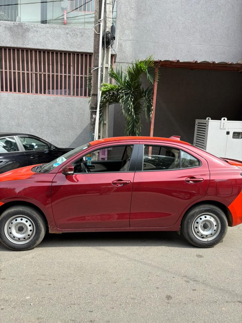 Suzuki SUZIKI DZIRE photo 4