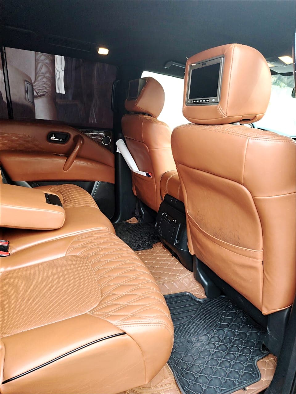 Nissan Patrol Platinum photo 3