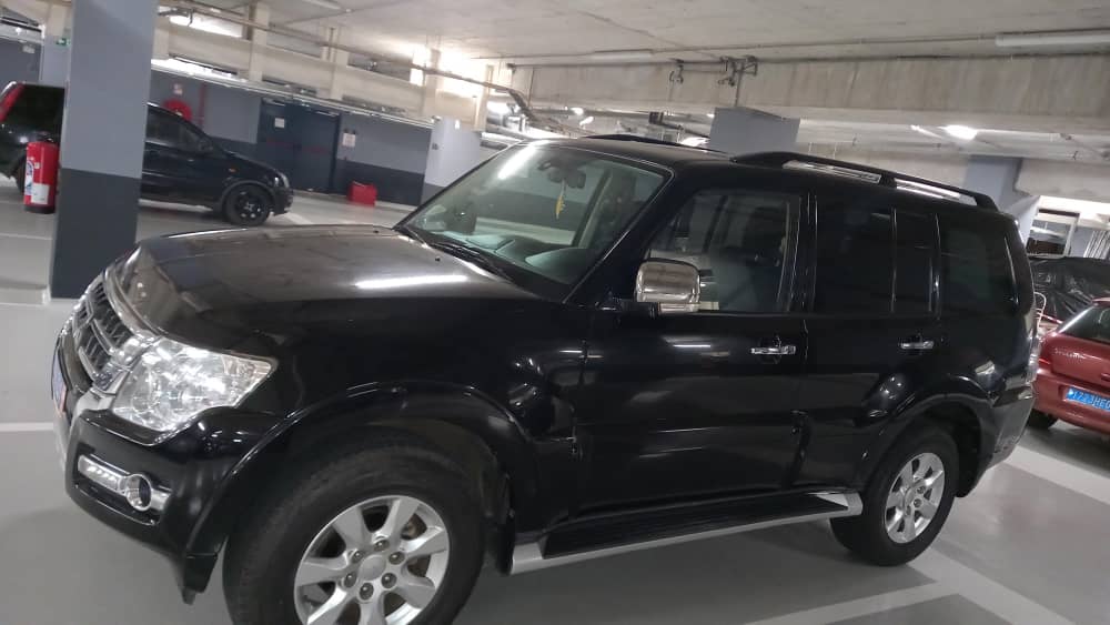 Mitsubishi Pajero GLS