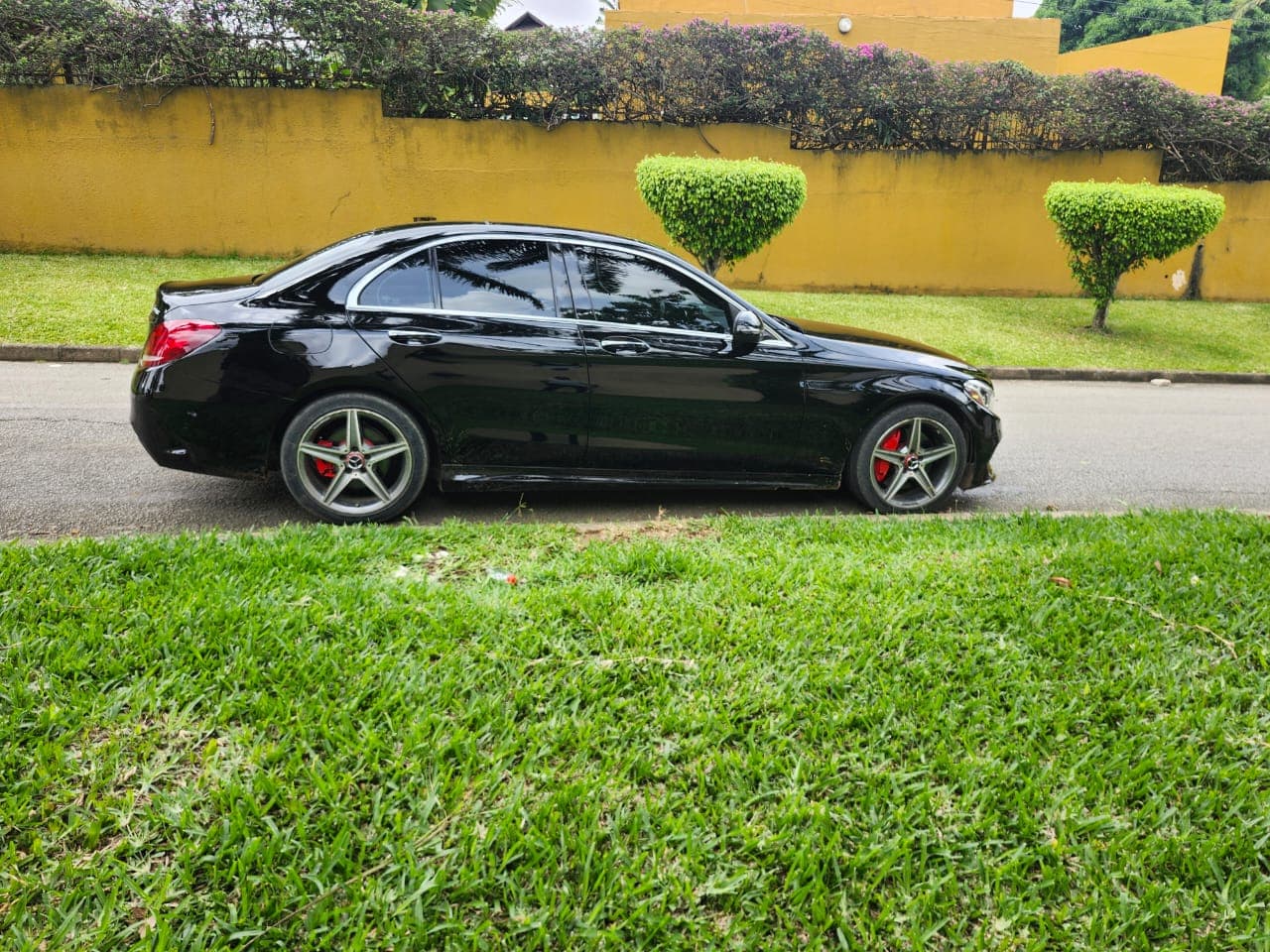 Mercedes-Benz C300 photo 5