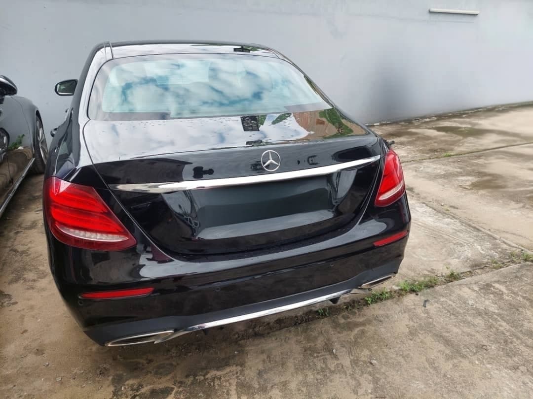 Mercedes-Benz C300 photo 4