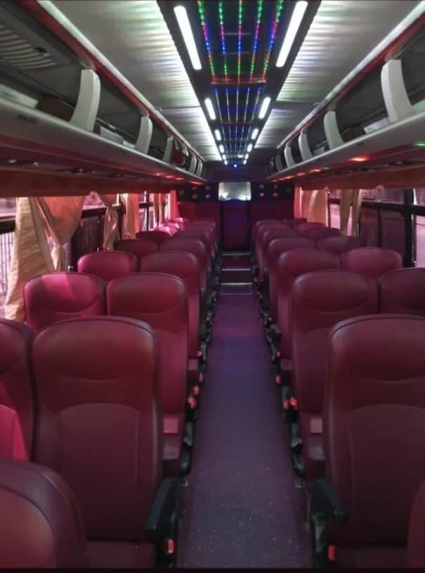 Hyundai Universe Bus 65 places photo 2