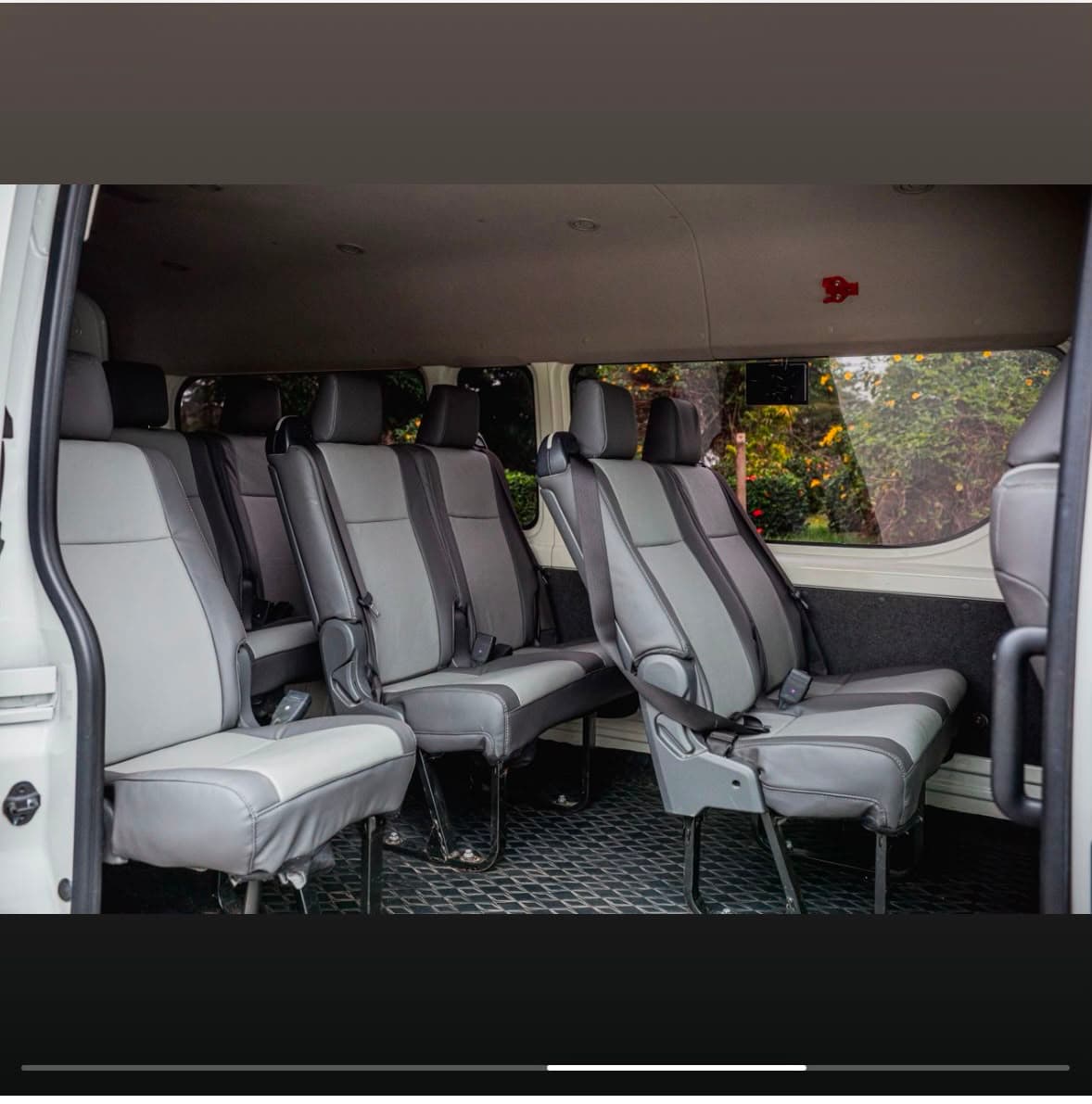 Toyota Hiace 14 Places photo 3