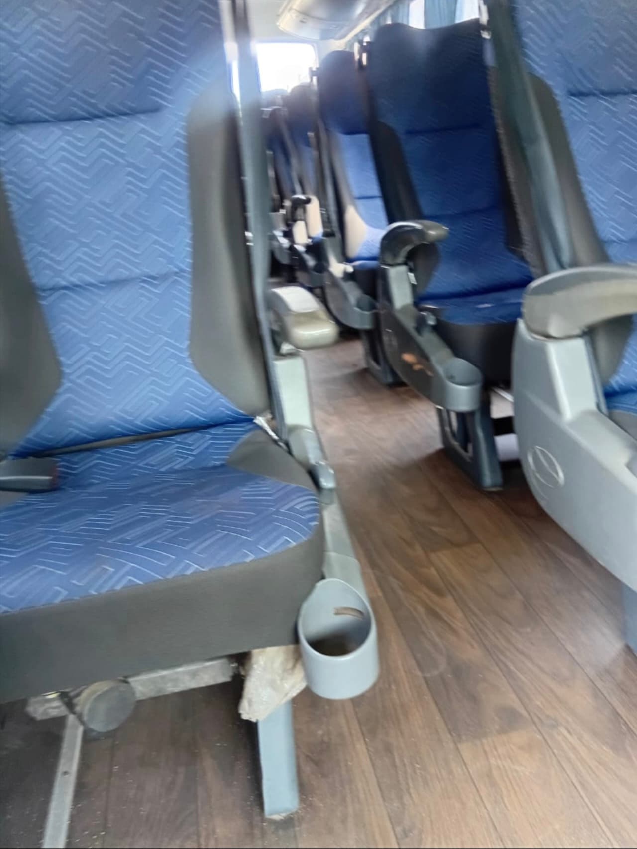 Volkswagen Bus 30 Places photo 3