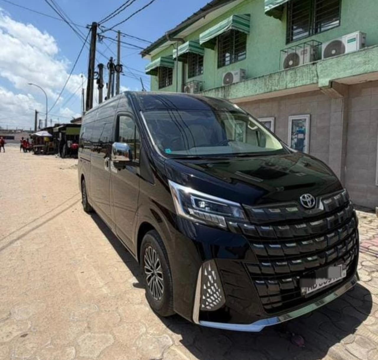 Toyota VAN Luxury - Salon 7 Places