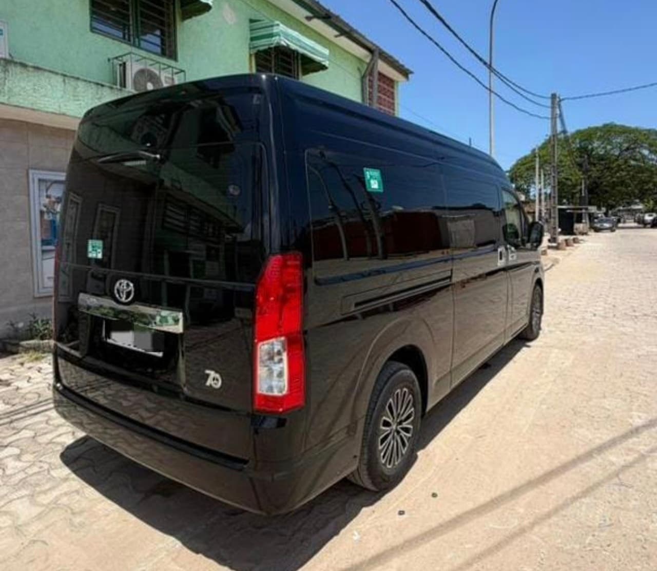 Toyota VAN Luxury - Salon 7 Places photo 5