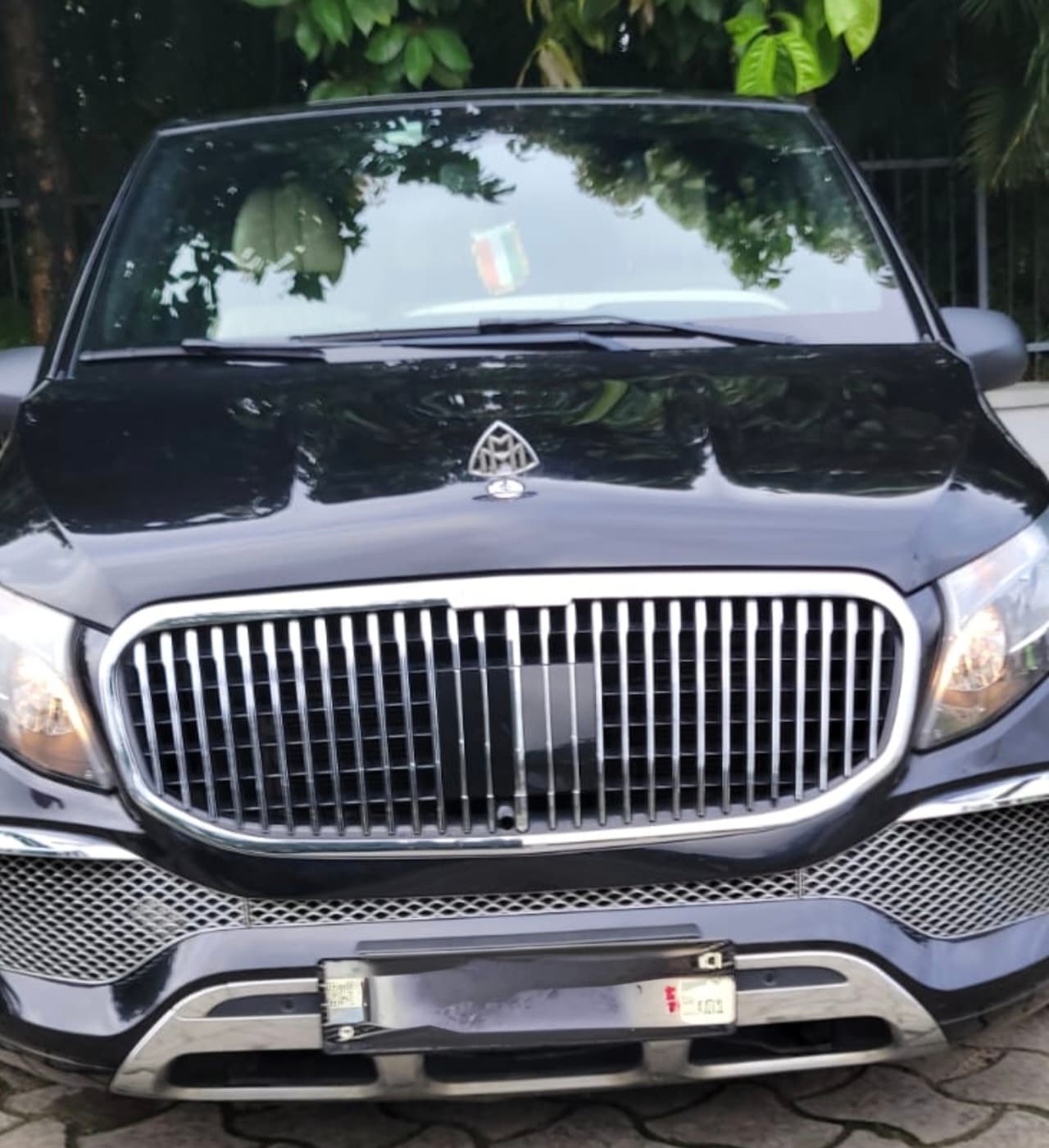 Mercedes VAN Maybach - Salon 4 places+ 2 devant photo 2