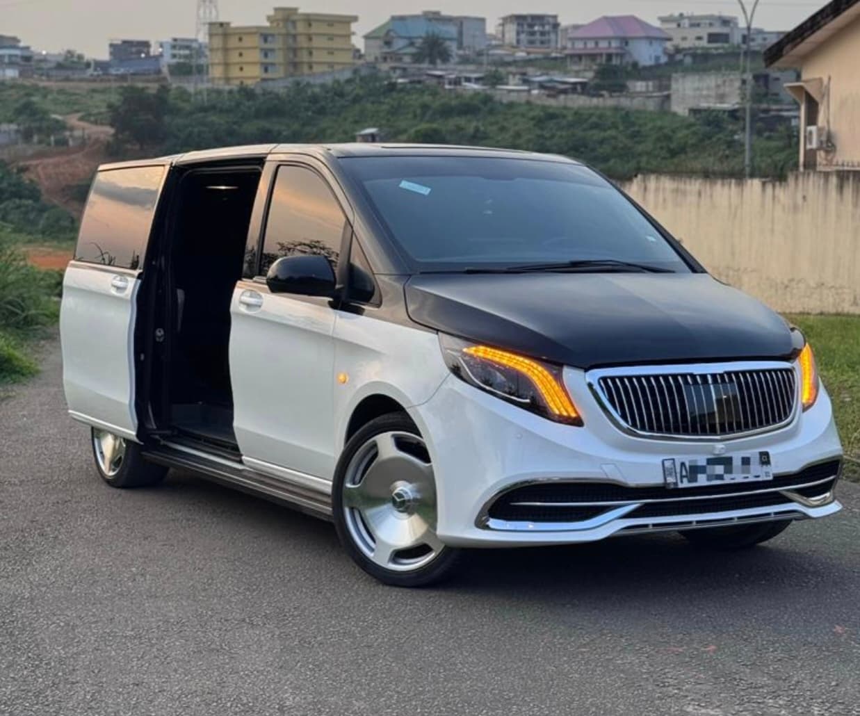 Mercedes VAN Tuning Maybach - Salon 6 places photo 2