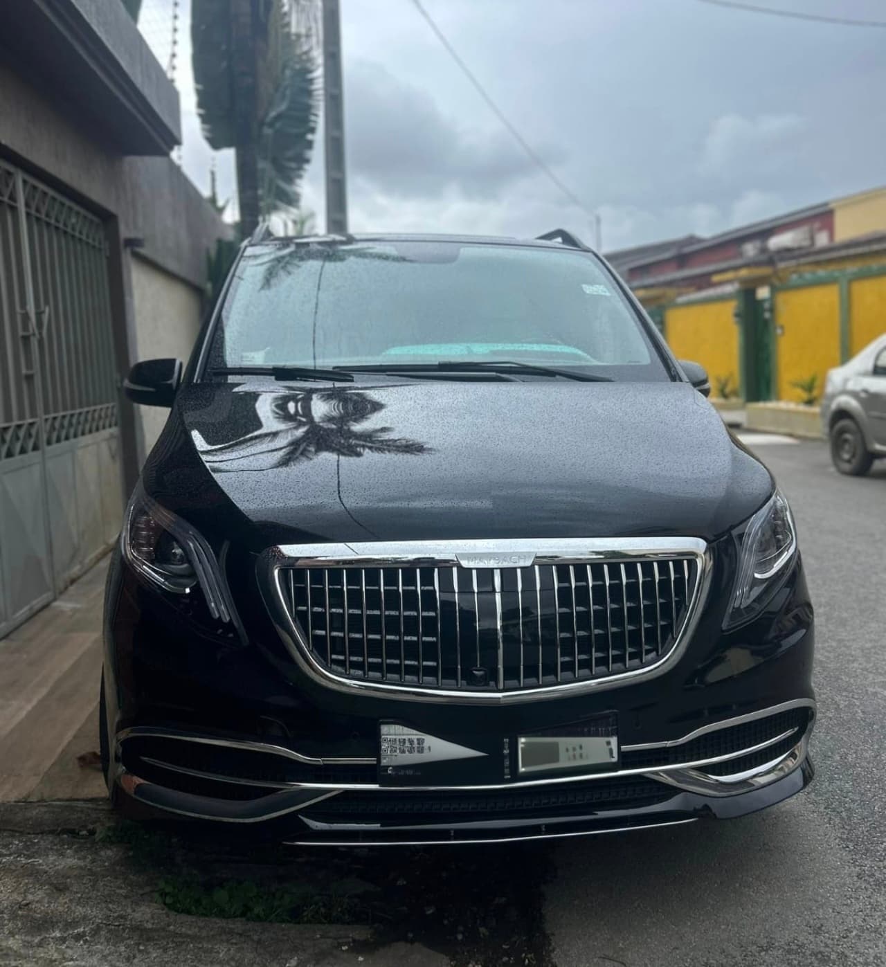 Mercedes VAN Maybach - Salon 4 places+ 1 avant