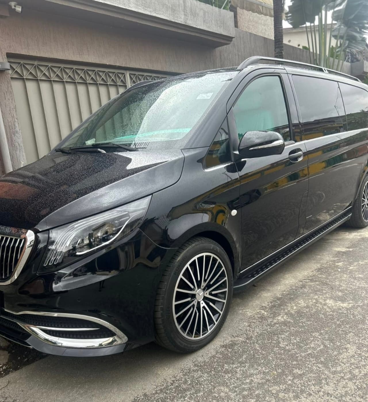 Mercedes VAN Maybach - Salon 4 places+ 1 avant photo 2