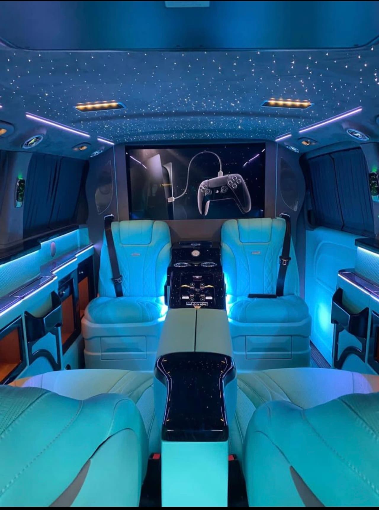 Mercedes VAN Maybach - Salon 4 places+ 1 avant photo 3