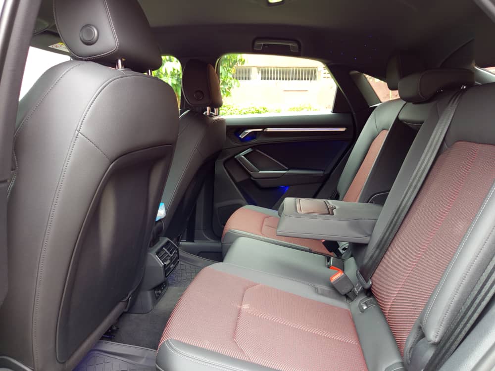 Audi Q3 photo 3