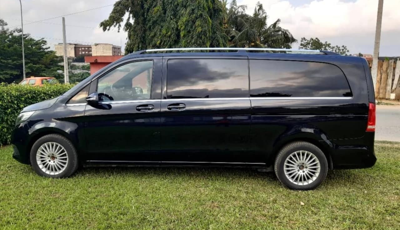 Mercedes VAN Vitto 6 PLACES ET 4 SALONS photo 4