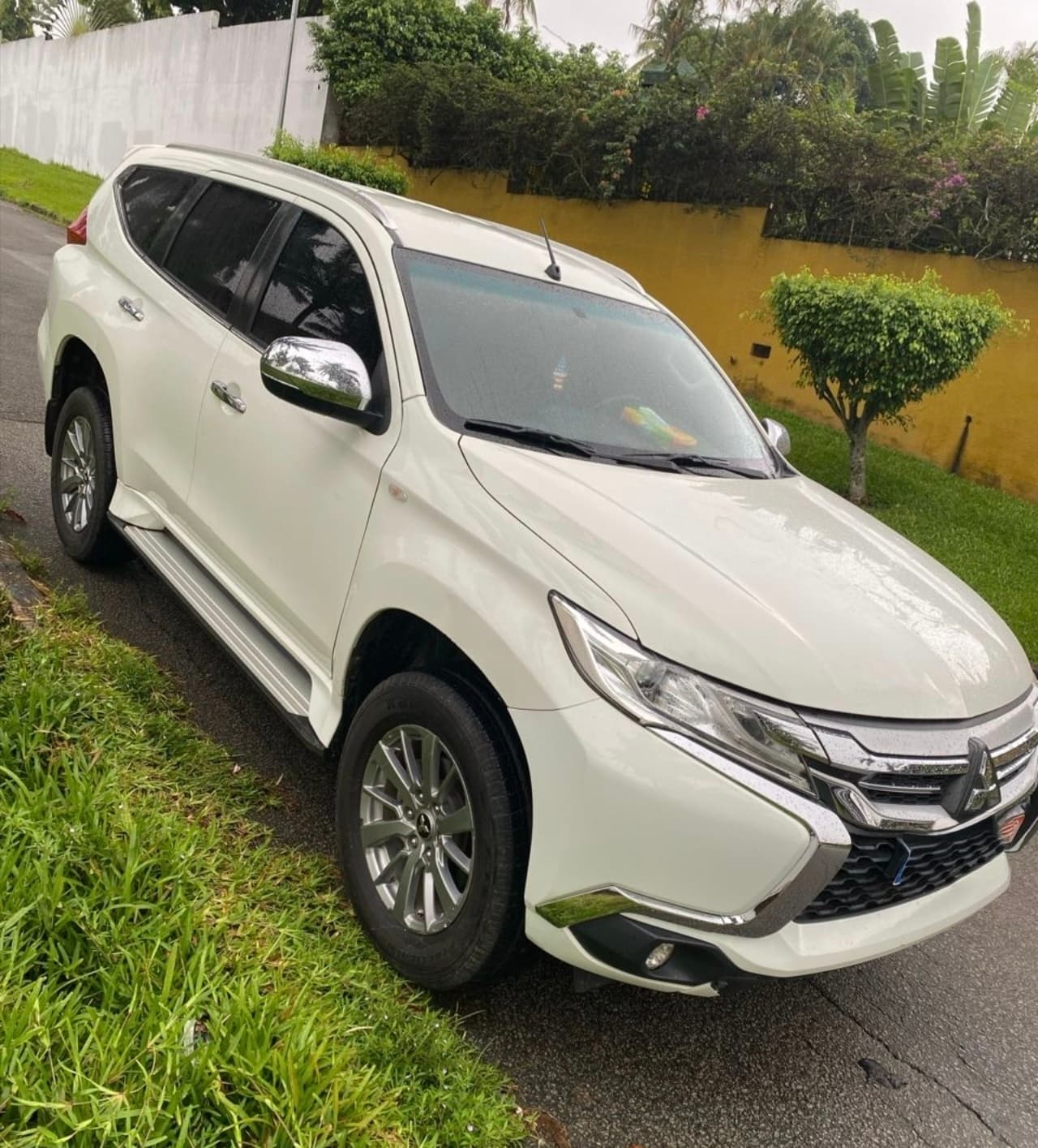 Mitsubishi Montero Sport