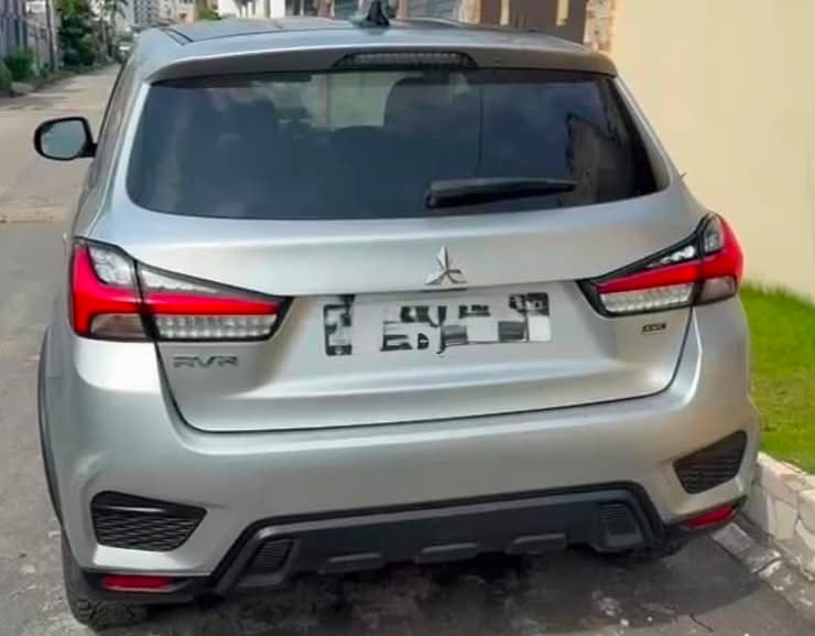 Mitsubishi RVR photo 4
