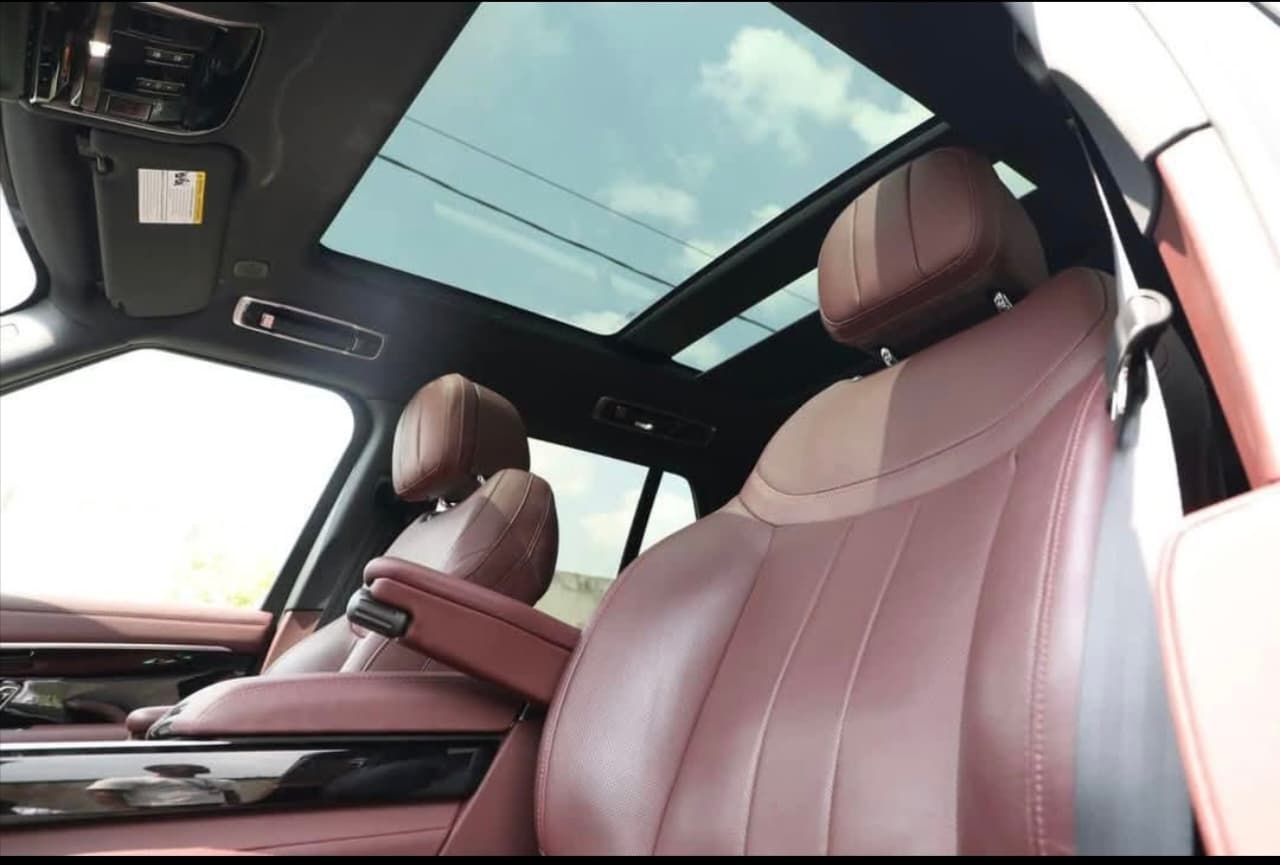 Range Rover Vogue photo 3