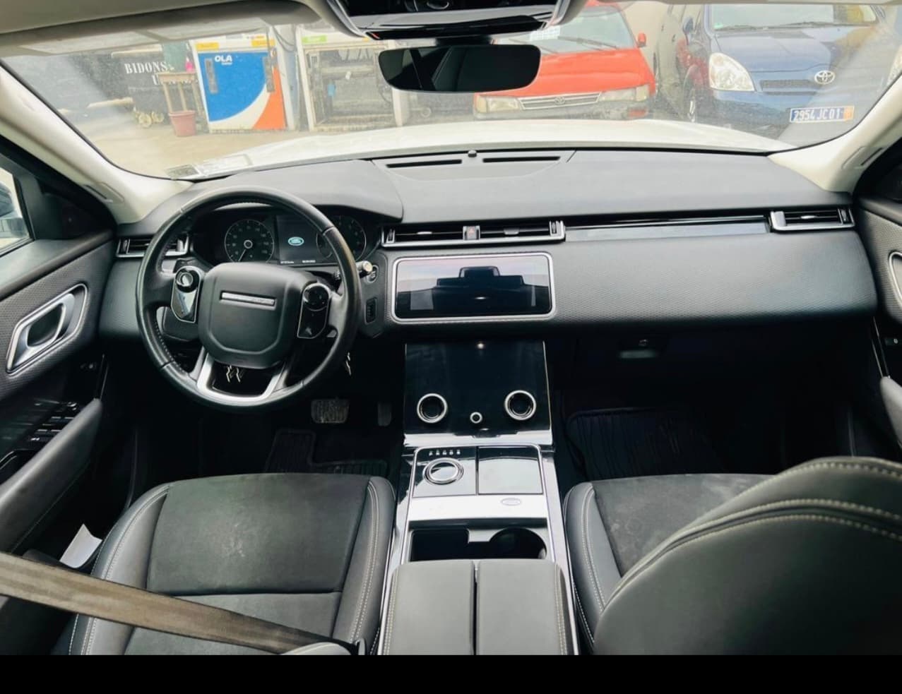 Range Rover Velar P250 photo 3