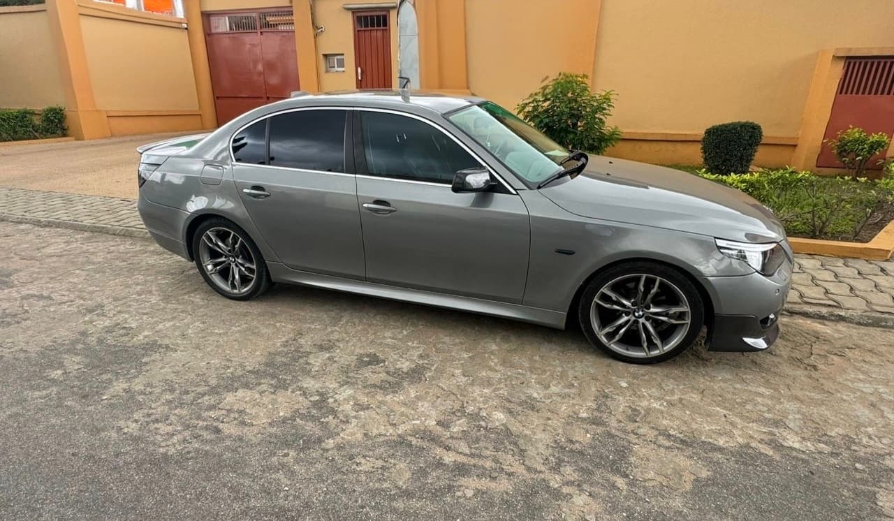 BMW E90 photo 3