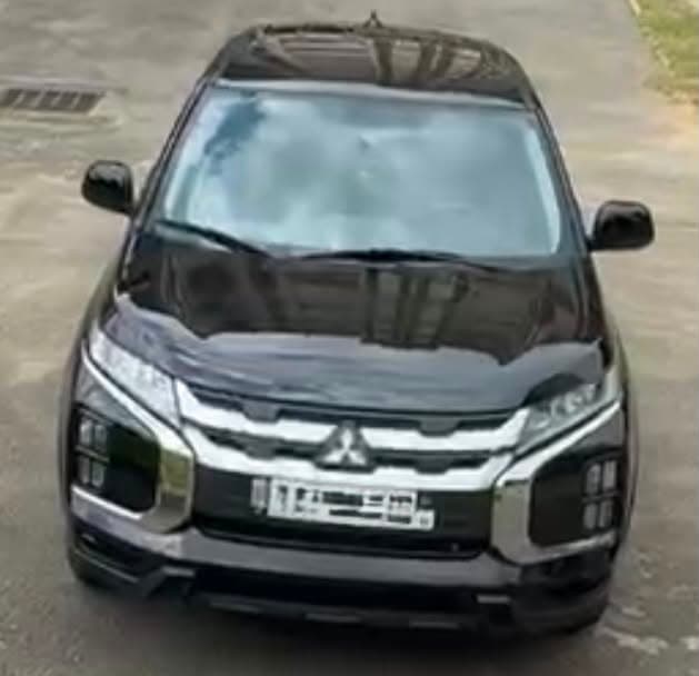 Mitsubishi RVR photo 2