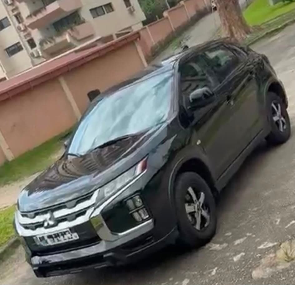 Mitsubishi RVR photo 3
