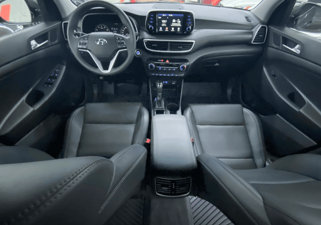 Hyundai Tucson photo 2