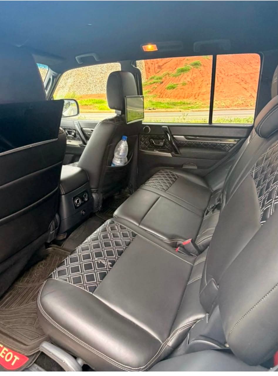 Mitsubishi Pajero photo 4