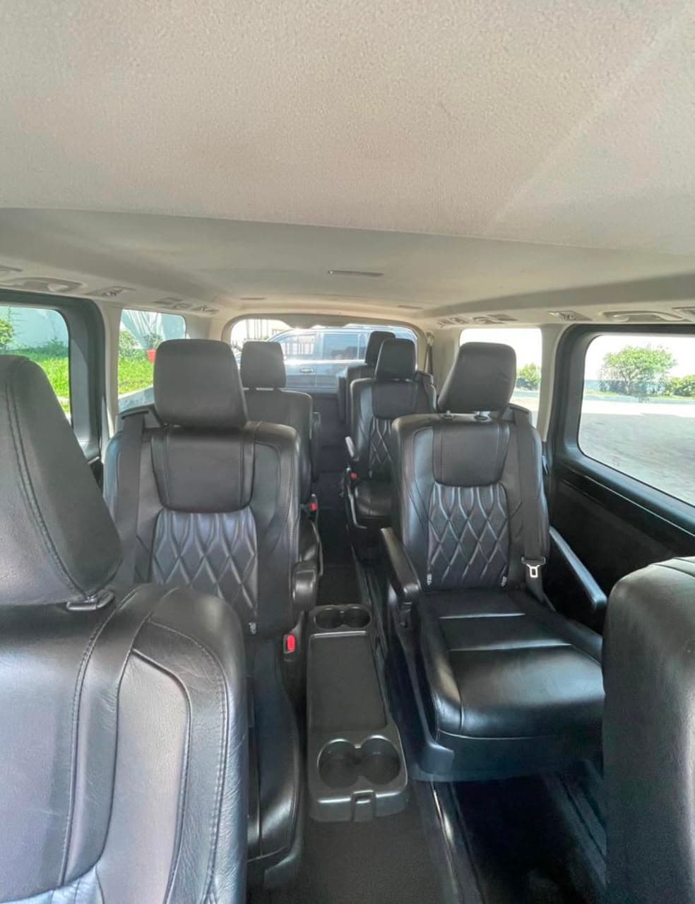 Toyota GRANVIA - Salon 6 places photo 4