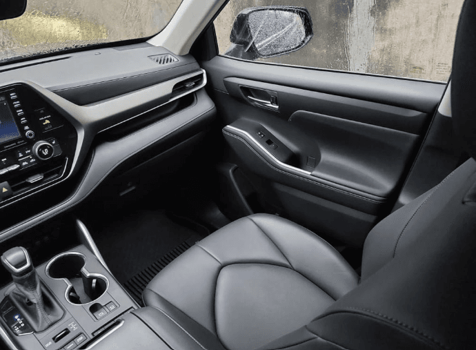 Toyota Highlander photo 3