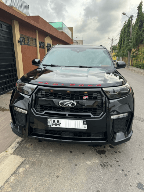 Ford EXPLORER