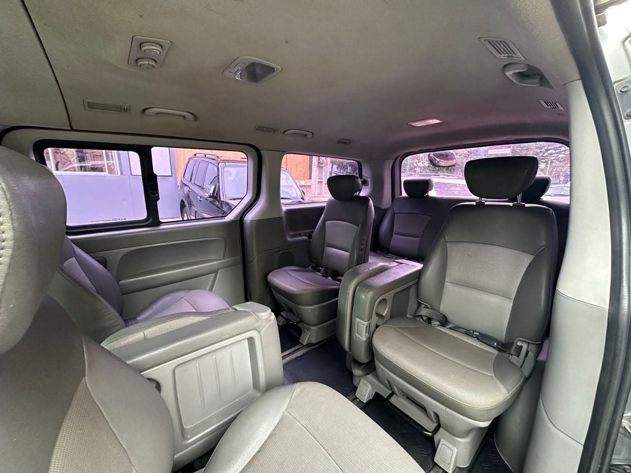 Hyundai GRAND STAREX 12 PLACES photo 4