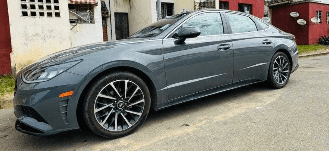 Hyundai SONATA photo 2