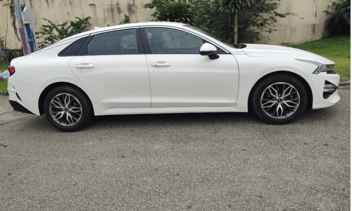 Kia K5 photo 2