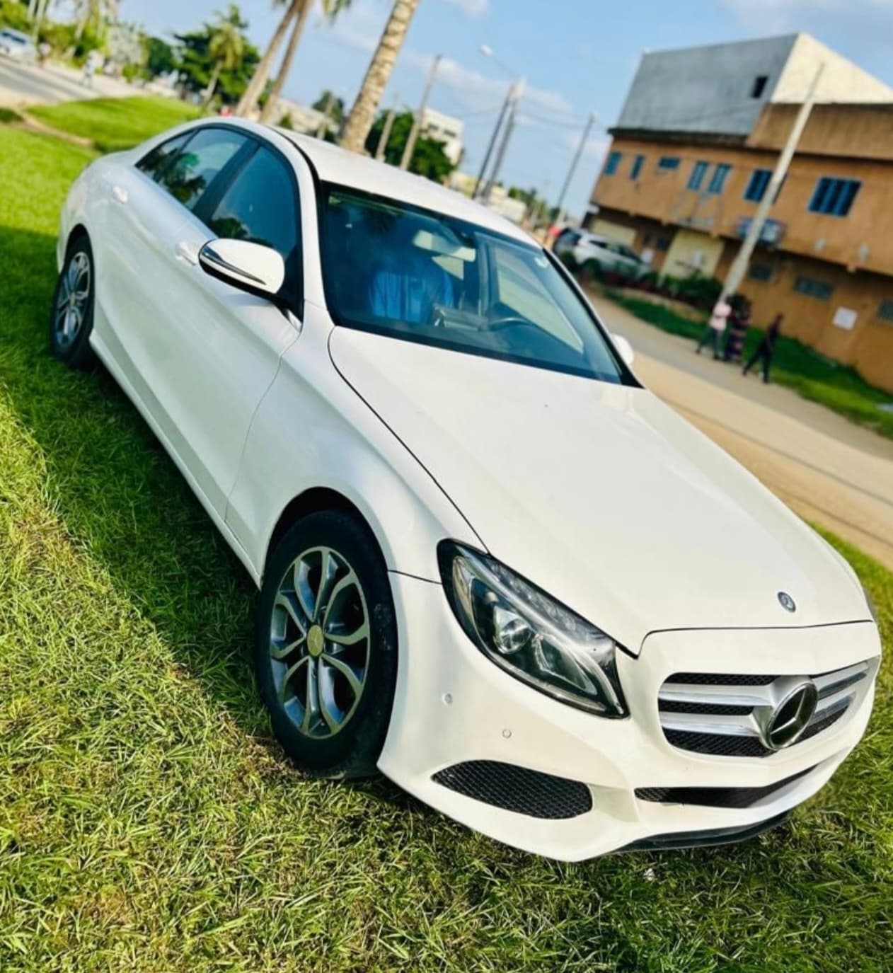 Mercedes-Benz C300