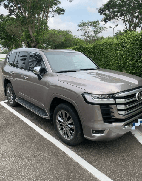 Toyota Land Cruiser LC300