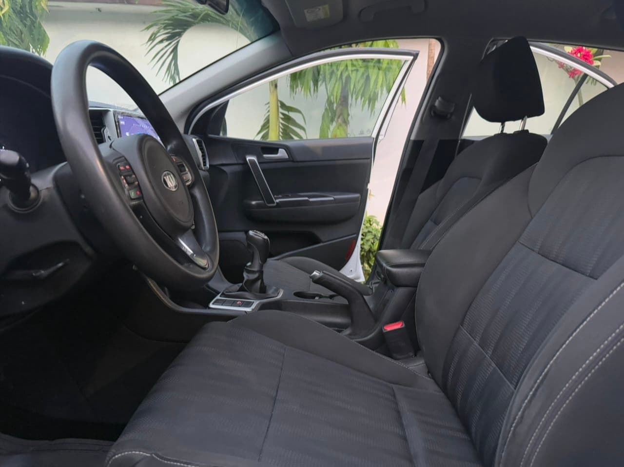 Kia Sportage photo 2