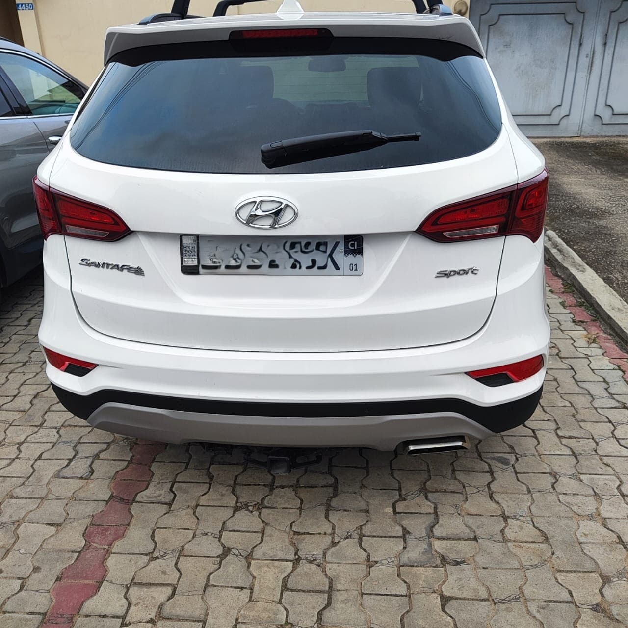 Hyundai SANTAFE photo 5