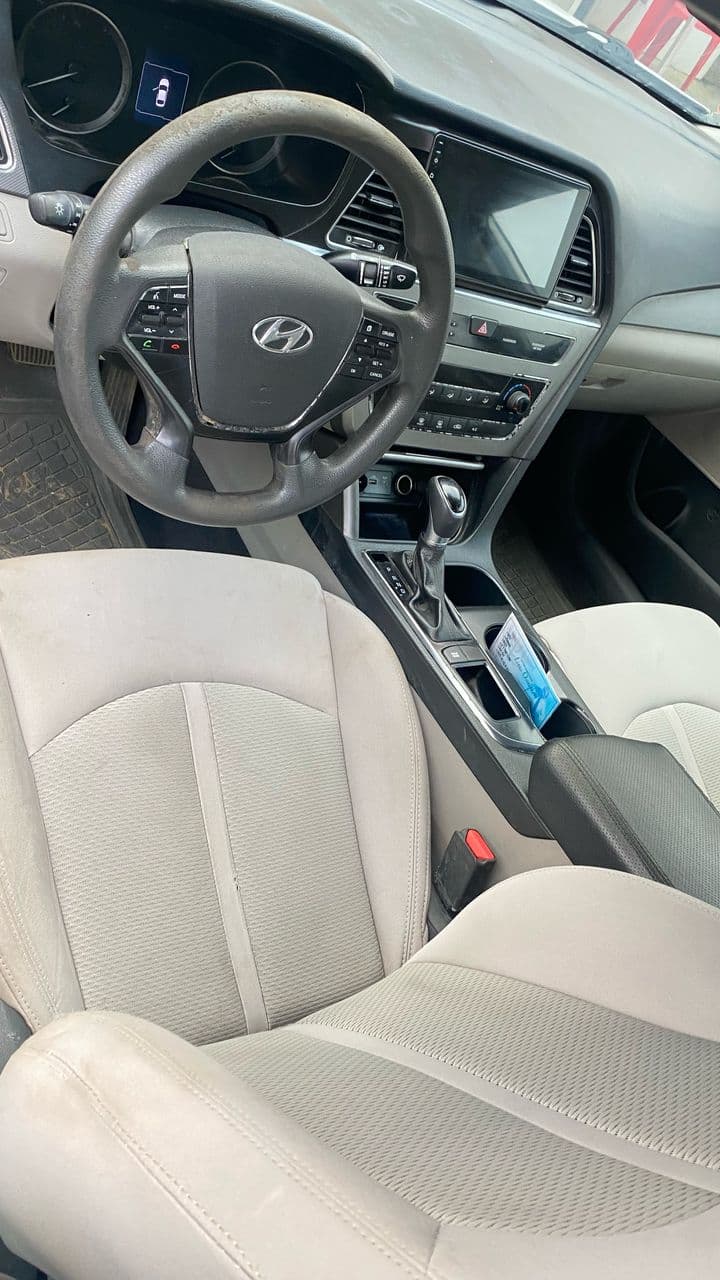 Hyundai SONATA photo 3