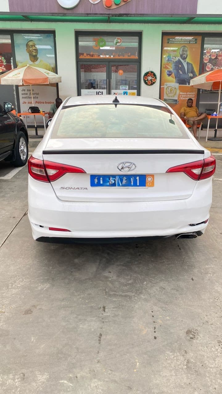 Hyundai SONATA photo 5