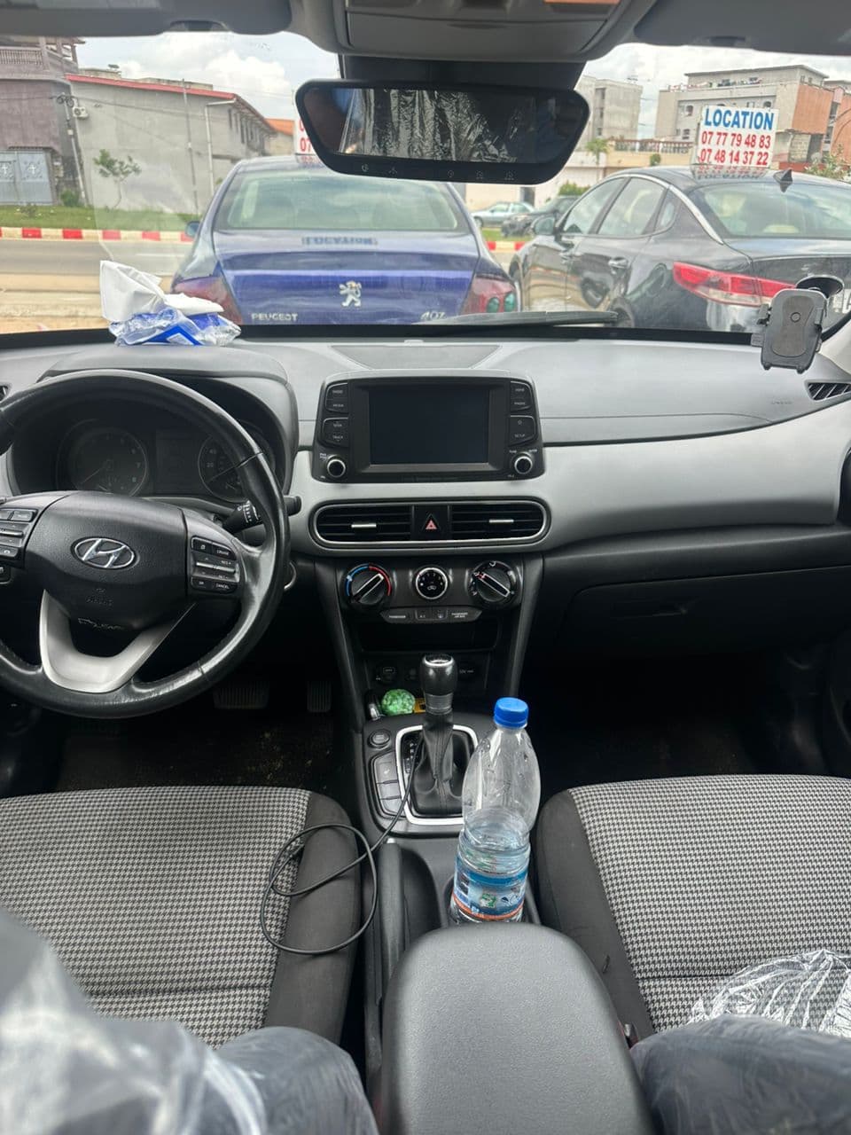 Hyundai KONA photo 2