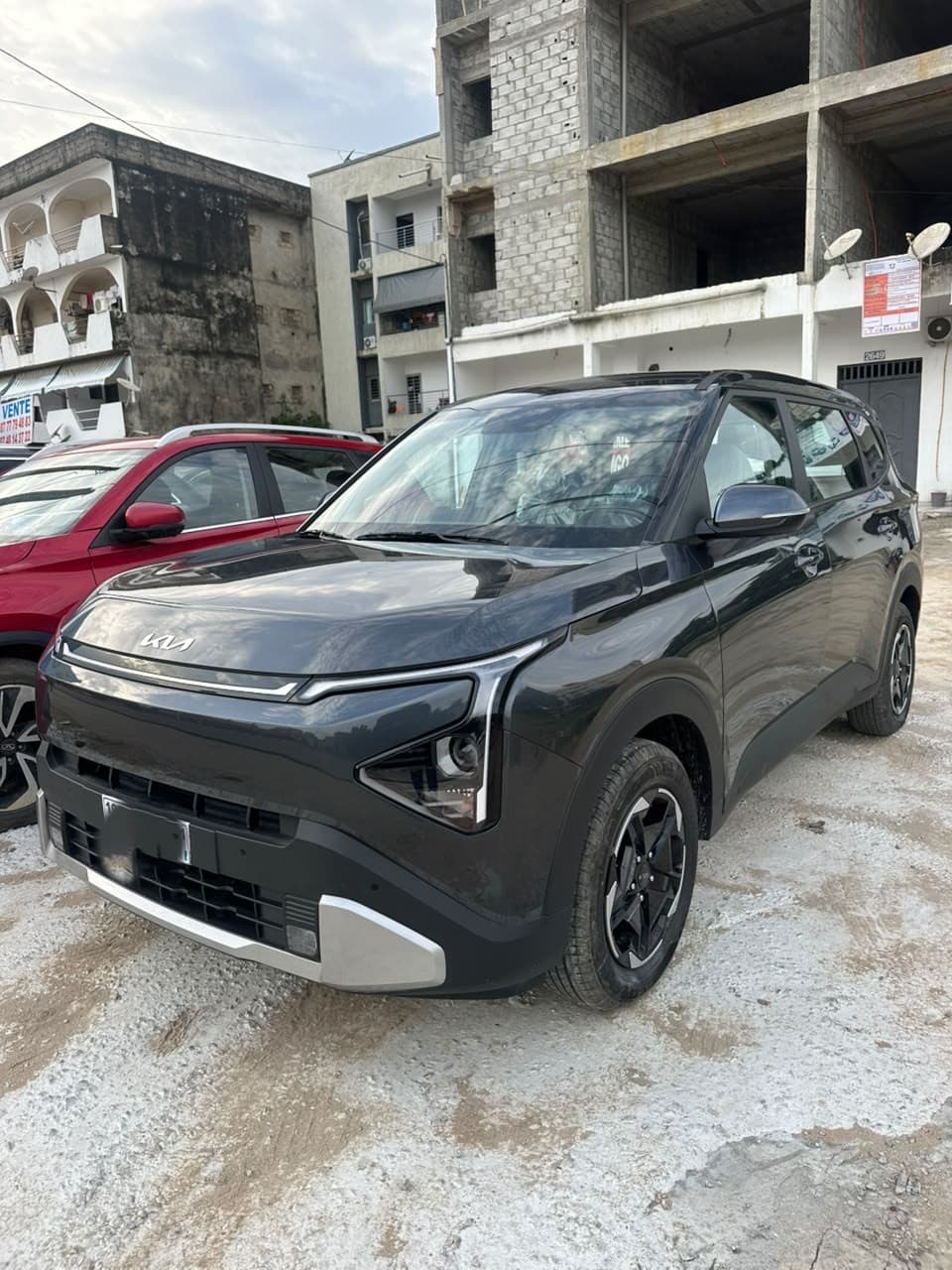Kia CARENS photo 2