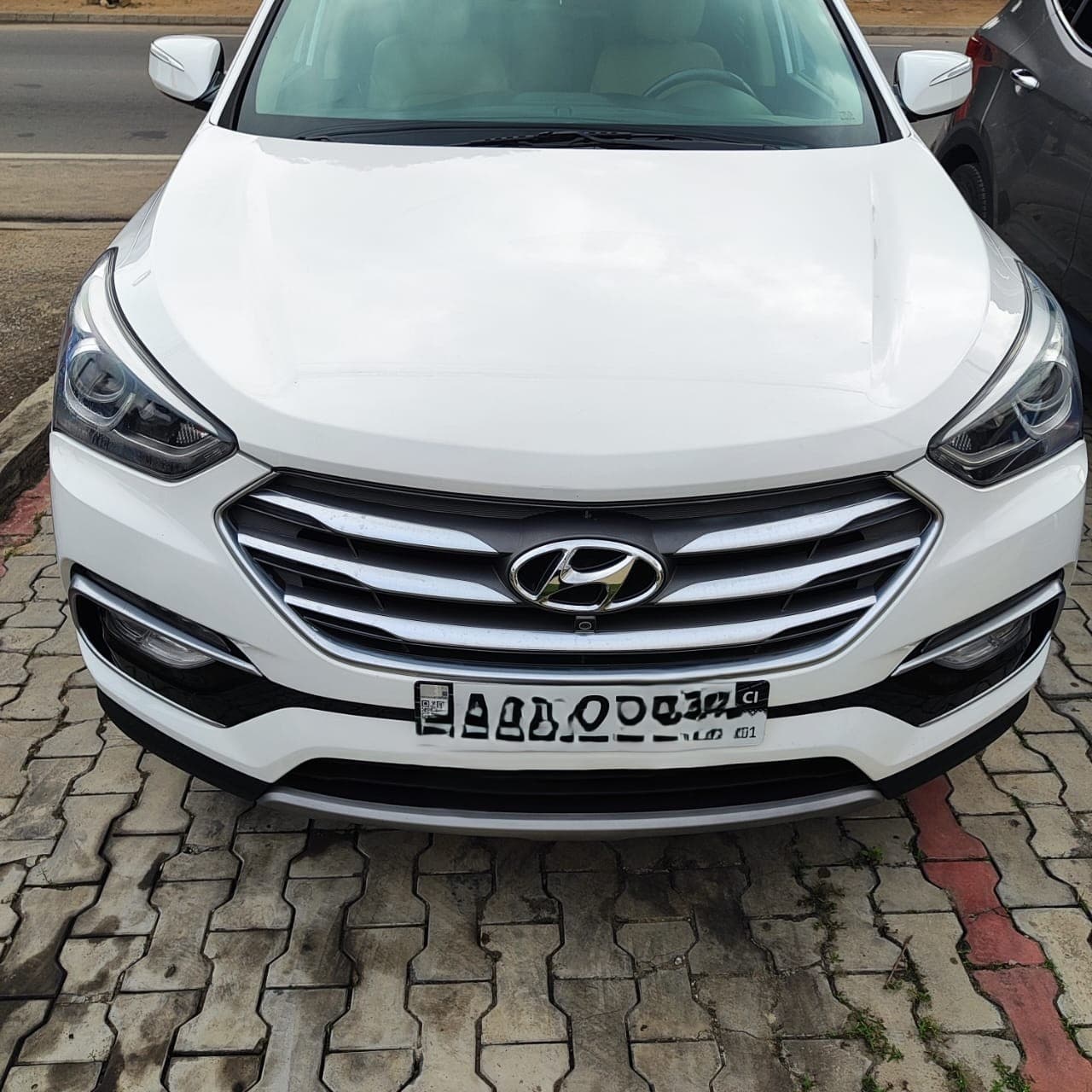 Hyundai SANTAFE photo 2