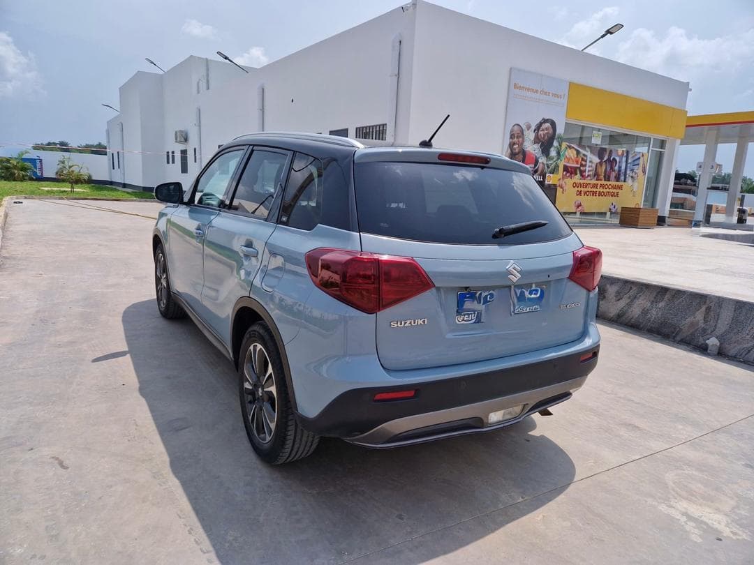 Suzuki Vitara photo 4
