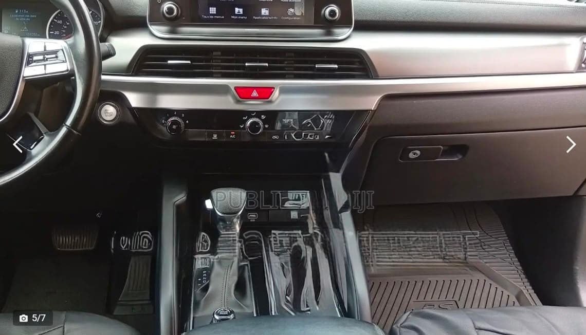 Kia TELLURIDE photo 3