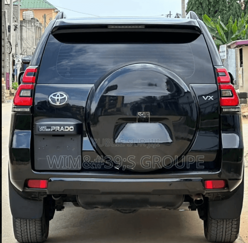 Toyota LAND CRUISER photo 5