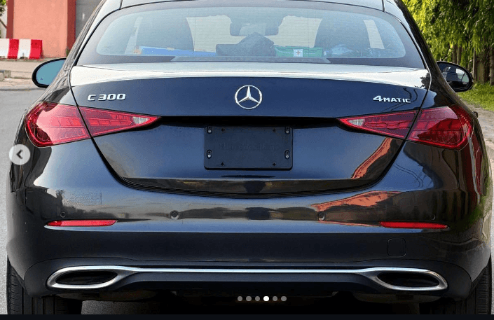 Mercedes-Benz C300 photo 5
