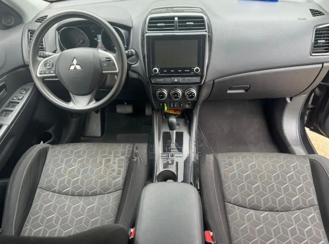 Mitsubishi RVR photo 3