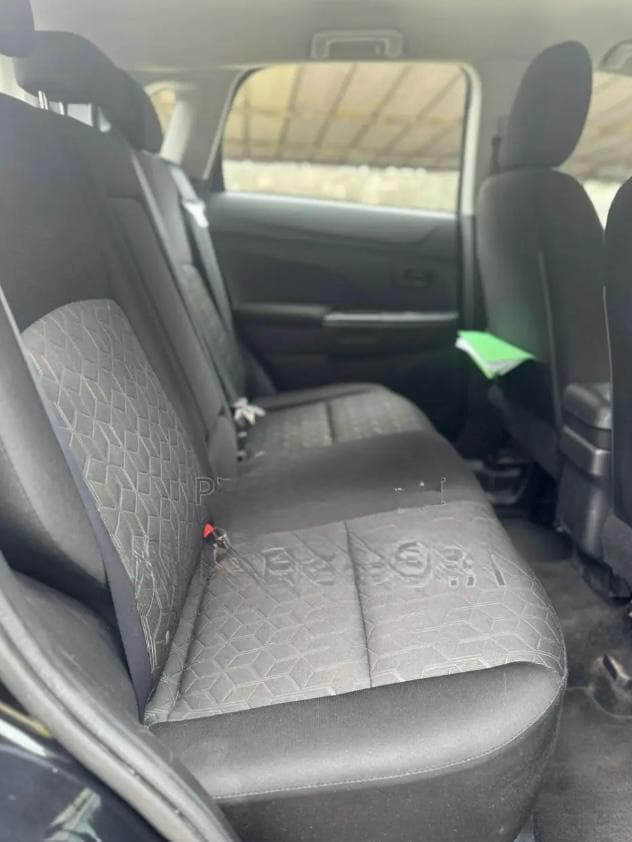 Mitsubishi RVR photo 4