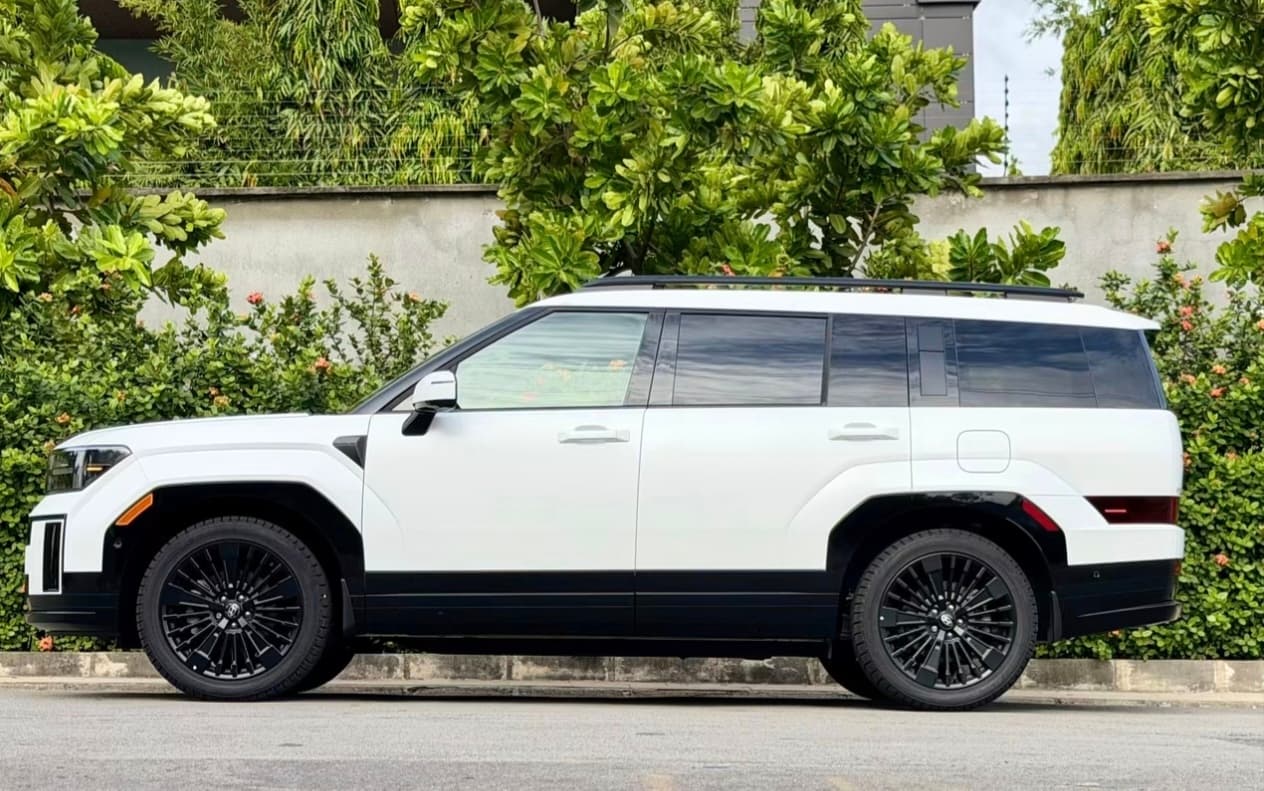 Hyundai Santa Fe photo 4