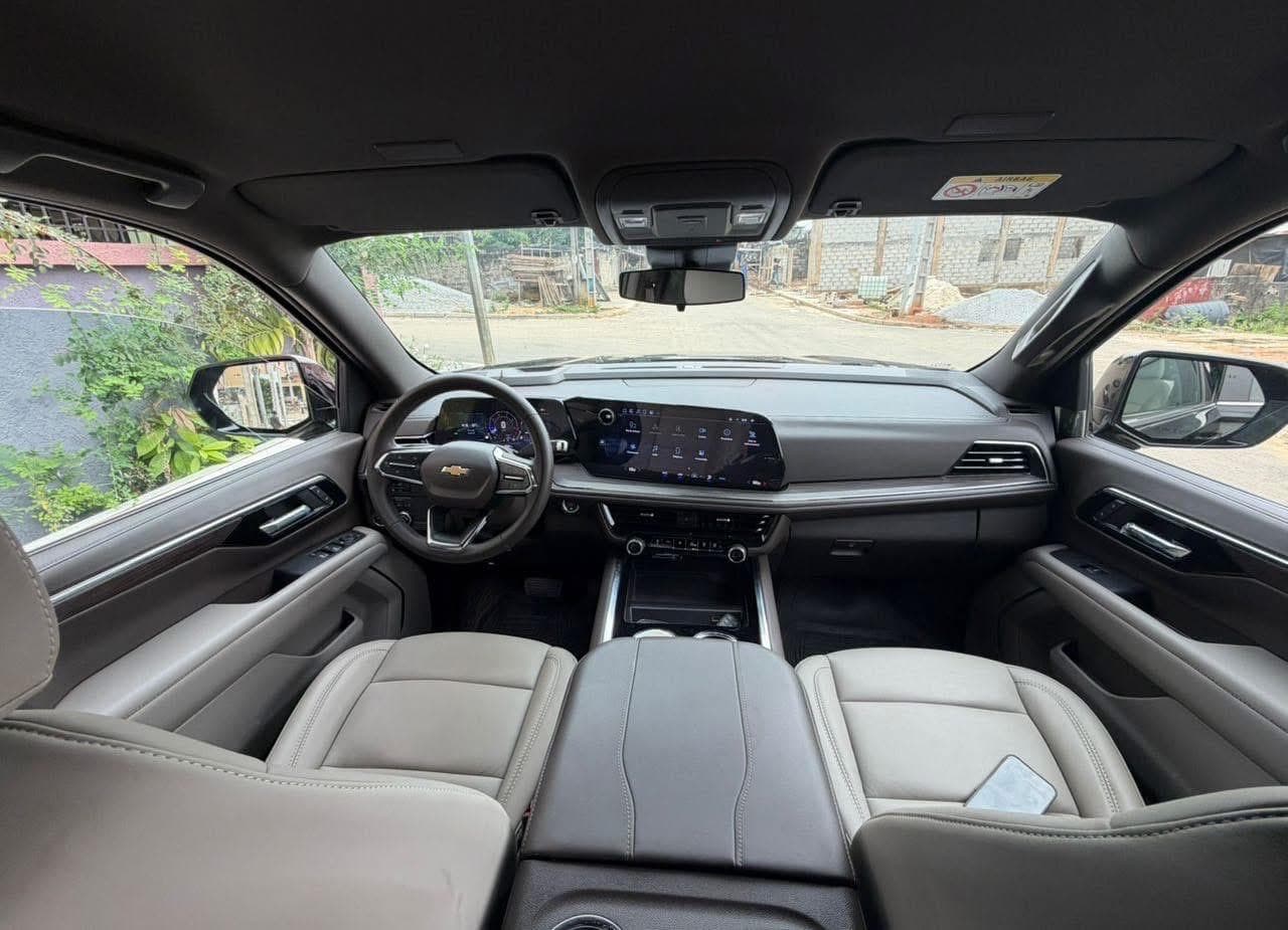 Chevrolet Tahde photo 2