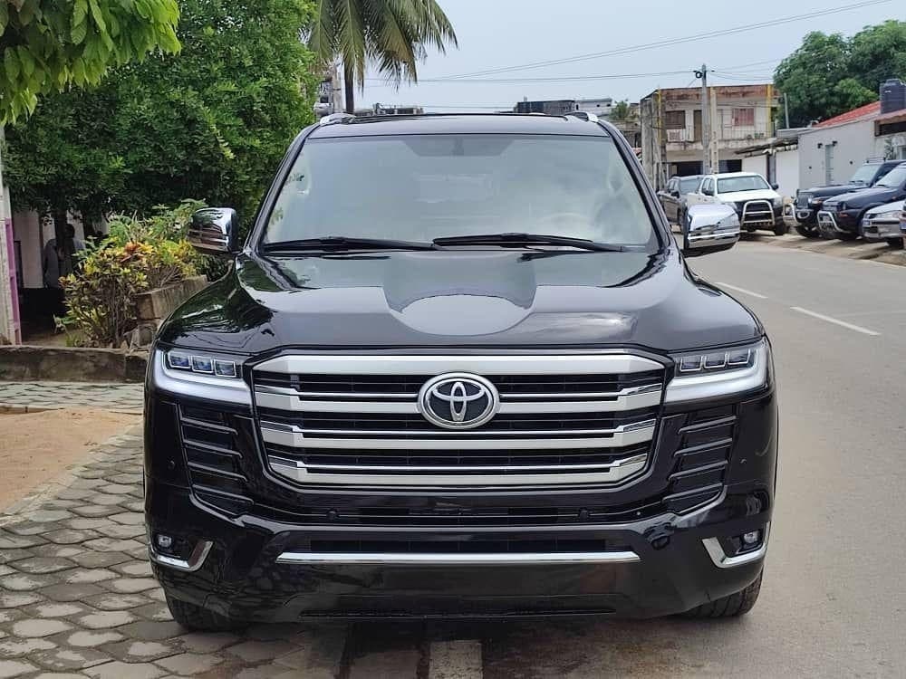 Toyota Land Cruiser GXR